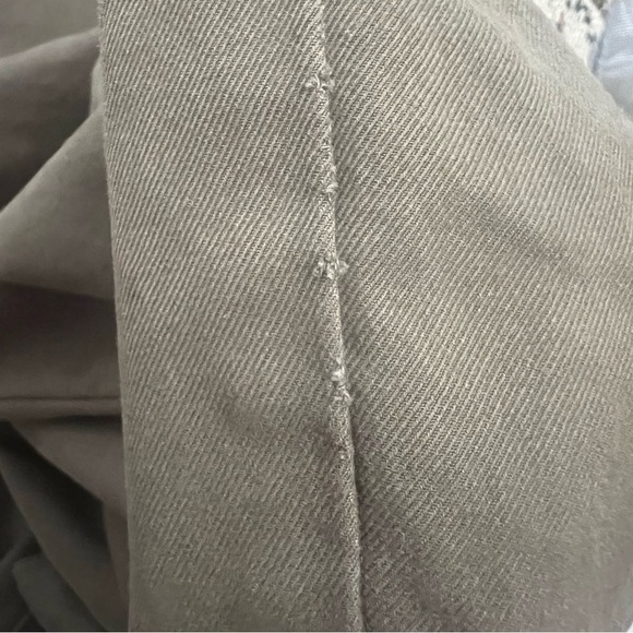 FRAME Commander Olive Green Paper Bag Waist
Twill Ankle Pants Size 27 - Picture 9 of 9